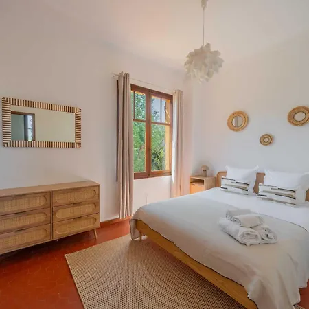 A C With Garden, 4bdr Sleeps 7 - Apartamento