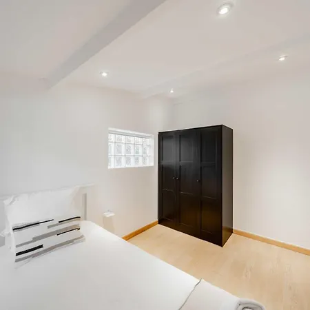 A C With Garden, 4bdr Sleeps 7 - Apartmán