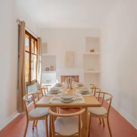 A C With Garden, 4bdr Sleeps 7 -